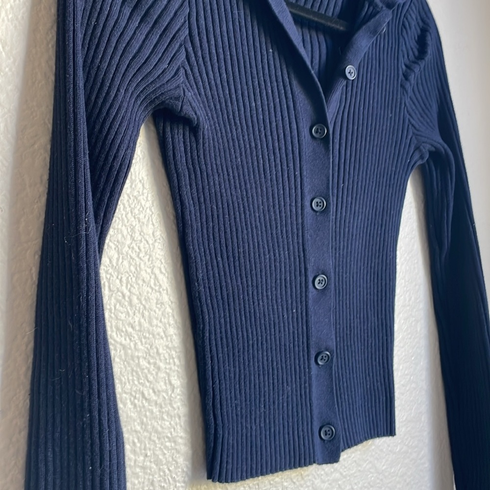 Brandy Melville button down crop top. - Picture 3 of 4